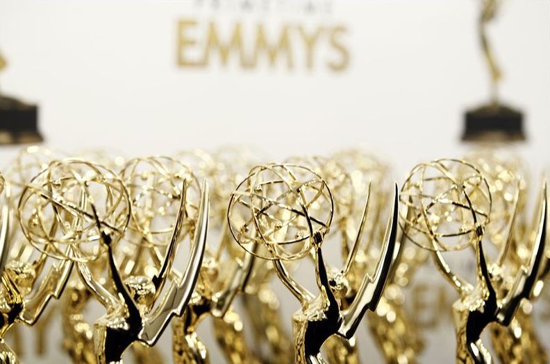 Emmy-Awards-Statues-backstage