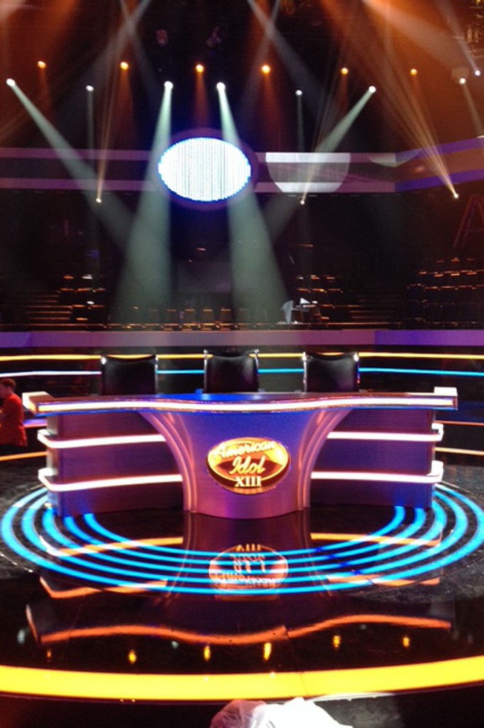 new_american_idol_stage_a-p