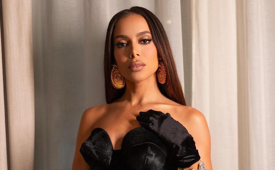 Anitta dá resposta afiada em famosa e choca web 1 Anitta dá resposta afiada em famosa e choca web