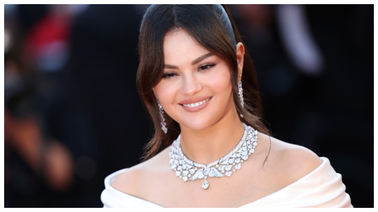 Selena Gomez e Benny Blanco oficializam união com noivado 1 selena gomez e benny blanco oficializam uniao com noivado