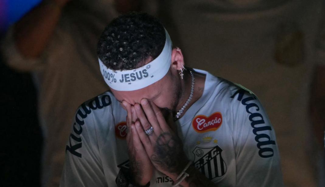 Neymar ganhará do Santos, menos que um dia de salário na Arábia