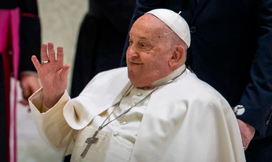 Vaticano atualiza quadro de saúde do Papa
