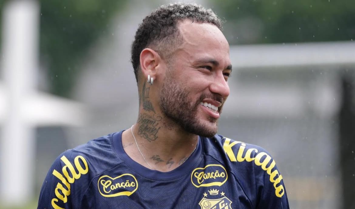 Helicóptero de Neymar é visto em festa com mulheres 1 Helicóptero de Neymar é visto em festa com mulheres