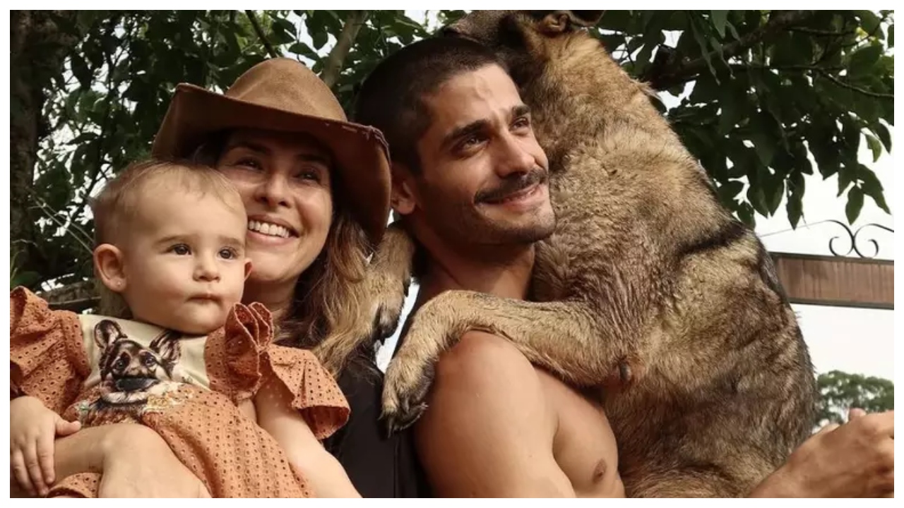 fernanda paes leme celebra aniversario do ex ao lado da filha dele