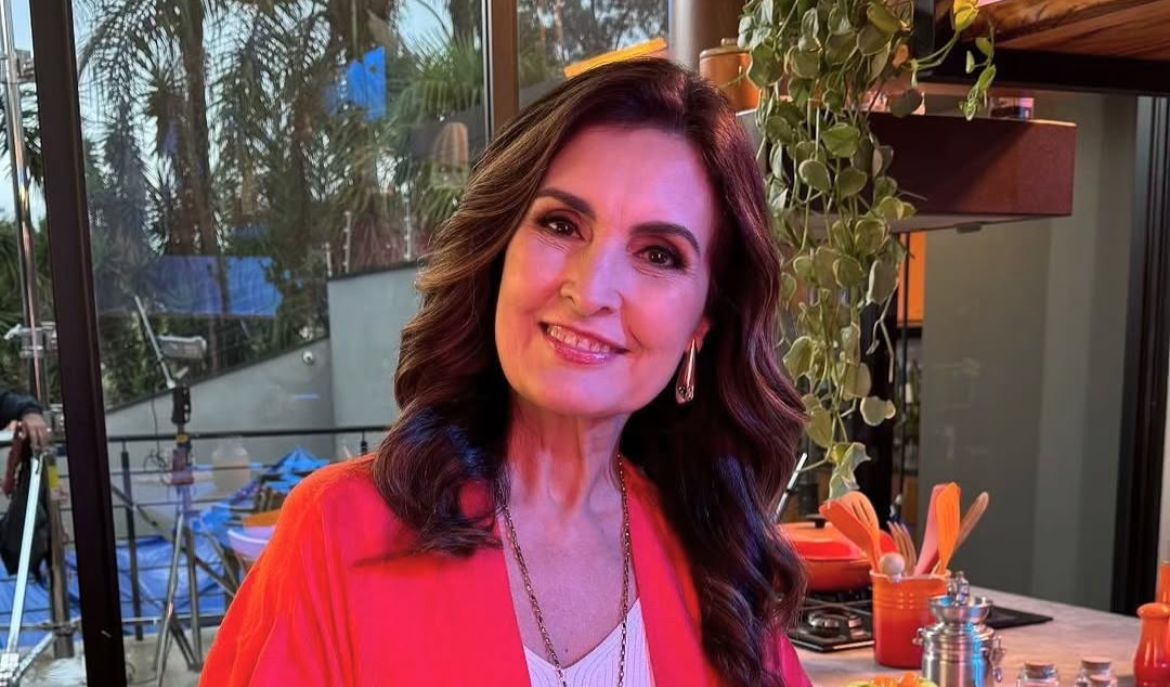 Fátima Bernardes alerta internautas sobre golpe com sua imagem 1 Fátima Bernardes alerta internautas sobre golpe com sua imagem