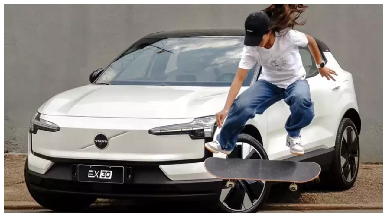 Rayssa Leal celebra conquista e ganha primeiro carro aos 17 anos 1 rayssa leal celebra conquista e ganha primeiro carro aos 17 anos 1