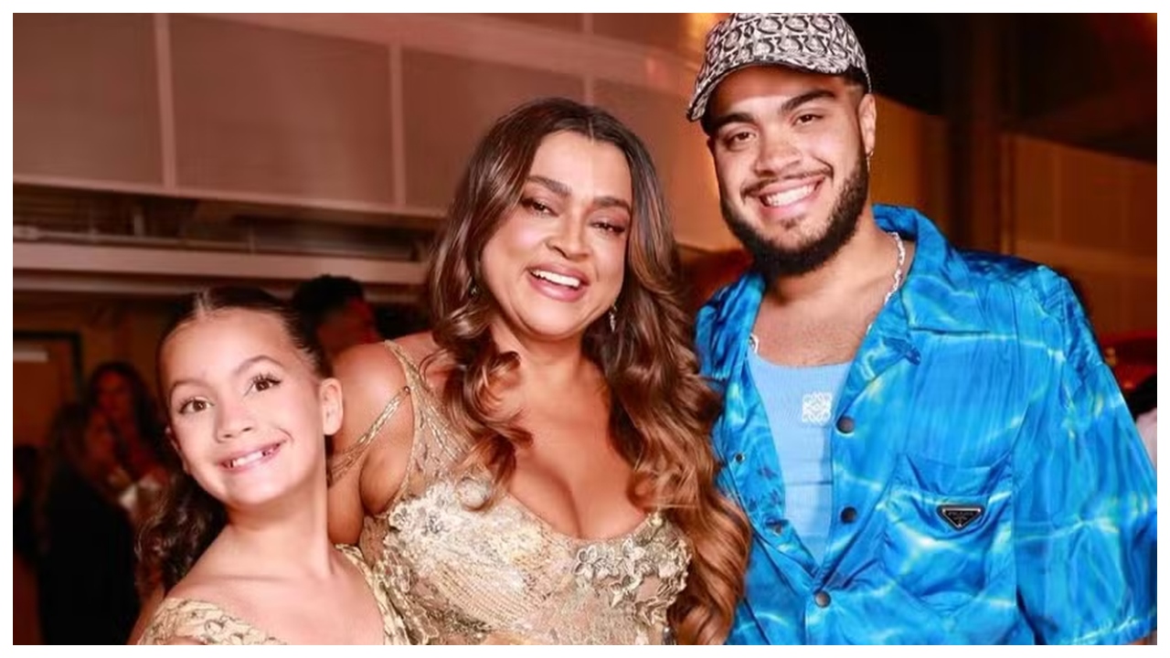 TUDO ISSO? Saiba o valor da fortuna de Preta Gil; clique aqui 1 tudo isso saiba o valor da fortuna de preta gil clique aqui